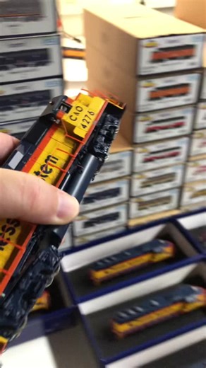 Día de Fotografía en Athearn: Nuevos GP38-2s