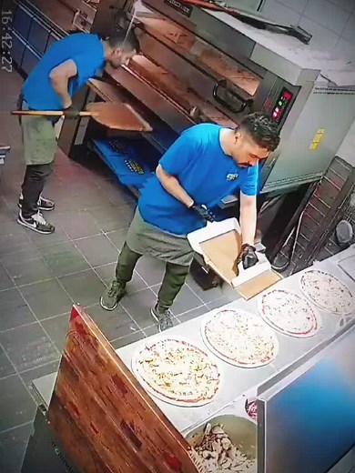 #pizza #cooking #cook #prank #challenge #part #2 #two #pizzas #restaurant #moment #laugh #funny #trending #eating #Food