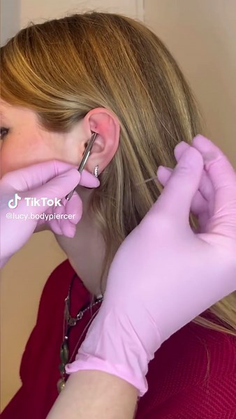 Discovering a Rook Piercing: Easy Tips & Tricks