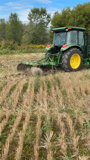 1.3K views · 17 reactions | John Deere 5075E with a Frontier DH1280 disk harrow tilling ground near Two Rivers, WI. #JohnDeere #RandS #TwoRivers | Riesterer & Schnell | Facebook