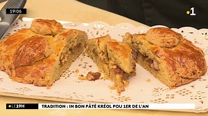 57K views · 967 reactions | Découvrez la tradition du pâté créole aux côtés de la cheffe Sabine Dijoux qui nous livre sa recette | Réunion la 1ère | Facebook