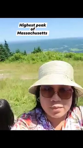 Mount Greylock is the highest point in Massachusetts at 3,489 feet (1,063 meters). Located in the northwest region of the state, it is part of the Taconic Mountains, a geologically distinct range from the nearby Berkshires and Green Mountains. Parang Baguio Philippines pag pumunta don. #mtgreylock #mountgreylock #Massachusetts #throwback #nature #naturelovers | Rebecca Bueno