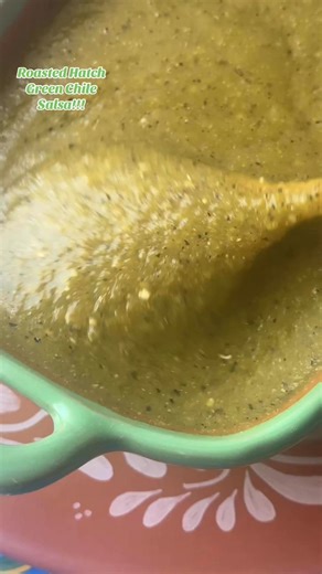 9.6K views · 153 reactions | ROASTED HATCH GREEN CHILE SALSA! A quick visual!! Recipe link is below. #salsarecipe #homemadesalsa #hatchgreenchile | La Piña En La Cocina | Facebook
