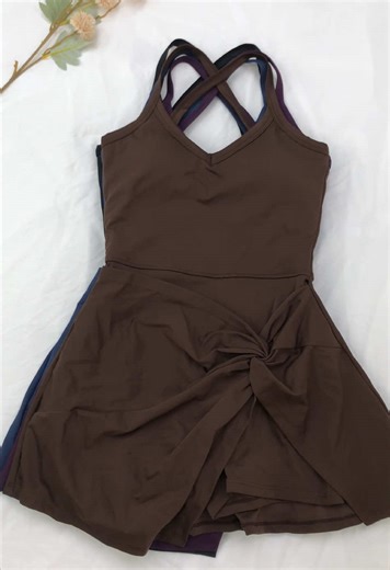 Stylish Athletic Dress for Spring Workouts