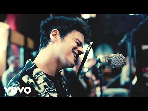 Jamie Cullum - You Can't Hide Away From Love