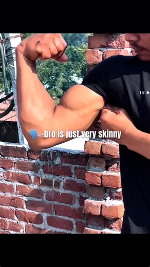 Pushpendra singh🇮🇳 on Instagram: "Bro is just very skinny💀"