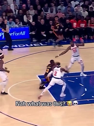 #nba2025 This funny sequence from Hawks at Knicks, Feb, 2025 @nyknicks @atlhawks #asmr #knicks #hawks #nbaFails