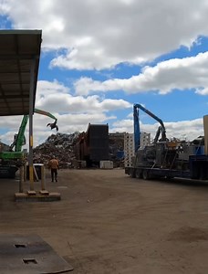 204K views · 2.3K reactions | Selling copper wires and transformers 螺 بيع الأسلاك والمحولات النحاسية ♻️ Recycling household scrap إعادة تدوير الخردة المنزلية | الشارع الامريكي American Street | Facebook