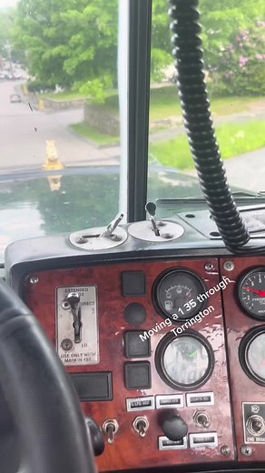 #mack #350 #12speed #lowbed #heavyhaul #owneroperator #macktrucks #rogerstrailer