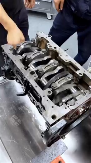 Land Rover Engine Assembly! #mechanic #repairlifestyle #automotive #repair #restoration #viral #shorts #reels | Repair Lifestyle