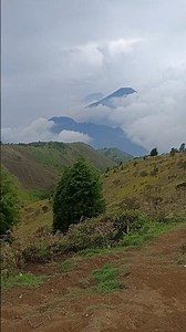 VIEW MOUNTAIN IN INDONESIA