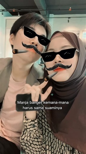 Ima A. on Instagram: "6.21pm🌸 Ya maaf di babysit kemana mana, yang penting mas ku juga happy2 aja, dan dia sendiri orangnya khawatiran, kalo ngga deket dianya yang gimanaaa gitu, karna aku emang suka nabrak ga jelas, sometimes di suupaa aja sering hampir salah orang kalo keasyikan sendirii🙊😌🌸 #indonesiajepang🇲🇨🇯🇵 #internationalcouple #mixedmarriage #kreatorpemula #kenshuseijapan🇮🇩🇯🇵🎌"