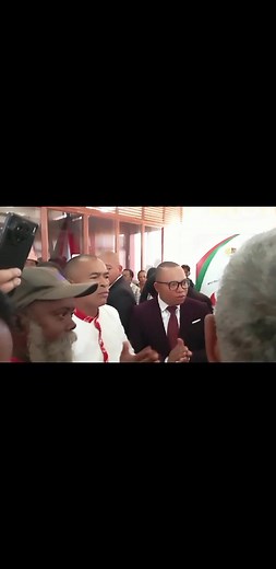 21K views · 1.4K reactions | Madagasikara hoan'ny Malagasy Ny Malagasy kosa hoan'i Madagasikara FANDAHARAM-POTOANA NALEFA TAMIN'ANDRIAMATOA MINISITRY NY KOLONTSAINA SY NY SERASERA 06 Novambra: Famerenan-kasina ny eny anaty Rova (Manjakamiadana) 23 Novambra : Famerenan-kasina an'i Mahamasina ( Vato masina) izay tafiditra ao anatin'ny ALAKAOSIBE | Ankoay Zanakantitra | Facebook