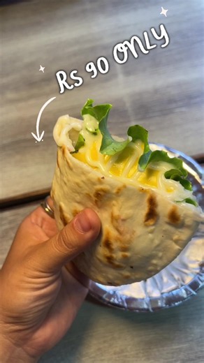 Frizzled Cafe pocket burgers and bites — cozy Patan comfort food