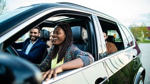 Pé na estrada: conheça as caronas solidárias no trecho Londrina-Maringá