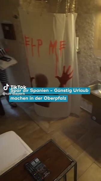 In Amberg prägen die ovale Altstadt und die bekannte Stadtbrille das Stadtbild. Besonders außergewöhnlich: Übernachten im ehemaligen Gefängnis „Fronfeste“. Manche buchen Wellness, andere freiwillig Knast. ➡️ Heute um 17:30 Uhr in SAT.1 #bayern #urlaub #oberpfalz #amberg #günstig