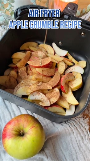 The BEST Air Fryer Apple Crumble Recipe (Super Crispy!)