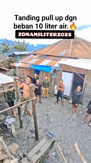 Pull up dengan beban 10 liter air 🔥🔥 #tni #army #shorts