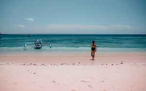 Pink Beach Lombok (Tangsi Beach): Complete Guide