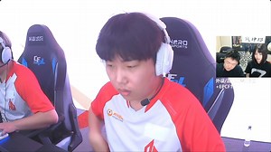 各职业看AGDOO绝境之中燃烧自己1v3!AG的责任神!