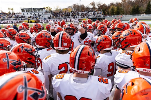 Hope, Calvin football teams continue undefeated seasons with thrilling wins