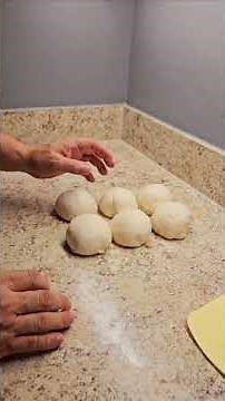 How to make super crispy bread rolls