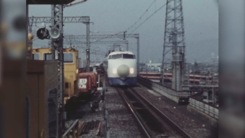 This Is the Story of the 250 MPH Train That Could Have Redefined Travel