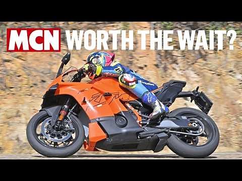 The perfect ‘next gen’ supersport balance! | 2026 KTM 990 RC R road & track review | MCN