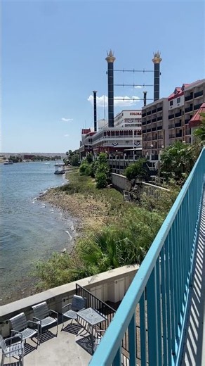A beautiful day on the river in Laughlin, Nevada! ☀️🌊 #Laughlin #Nevada #RiverLife #Shorts