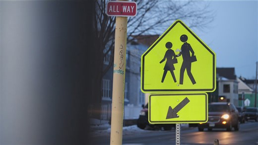 Minneapolis Public Schools extend remote learning as parents organize patrols and food drop-offs