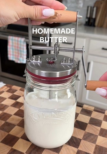 Homemade Butter in 15 Minutes: Easy Fresh Butter & Buttermilk