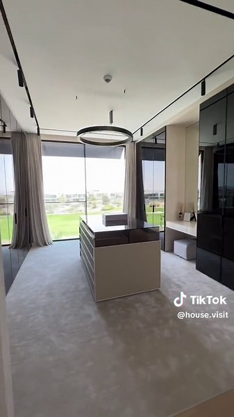 Visite de cette magnifique résidence de 52,000,000$ à Dubaï📍 #luxurylife #luxuryhomes #pool #architecture #housetour #luxury