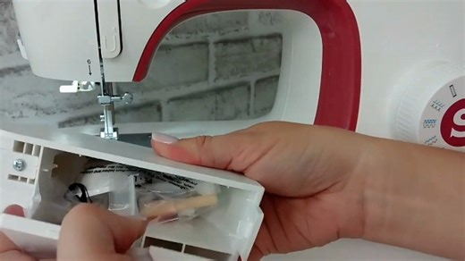 Watch See the Singer MX231 in Action on Amazon Live