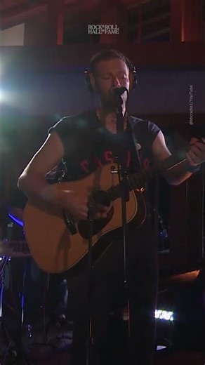 Chris Martin Covers Paul Simon's "Graceland" (2017)