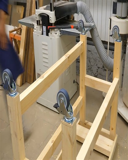 DIY Mobile Lathe Stand with Storage | DIY & Crafts USA