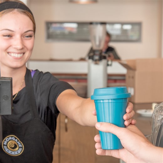 4 comments | Le déjeuner idéal est plus près que vous ne le pensez! 說☕ Nous avons tout ce qu’il faut pour bien commencer la journée. Préparés avec soin par la Cuisine Morgane, nos déjeuners valent l’arrêt avant le travail.  2013, boul. Lebourgneuf #103, Québec | Café Morgane | Facebook