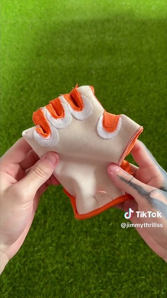 How to Wash Football Gloves: The Right Way to Clean Them 🧤