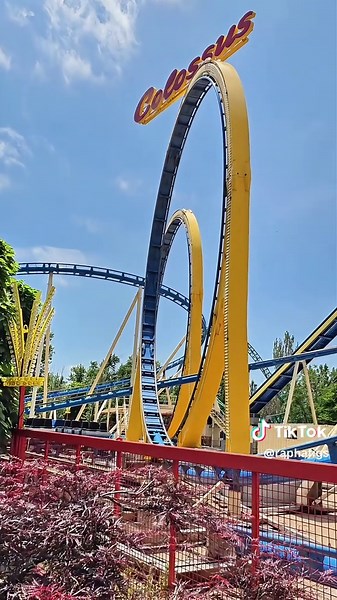 Montanha-Russa Colossus no Lagoon: Uma Experiência Radical