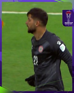 Some quick thinking almost turns into a brilliant goal... 💨 #AsianCup2023 | #HayyaAsia | #TJKvLBN | AFC Asian Cup