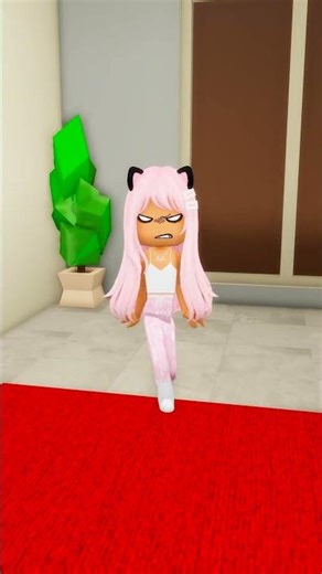 they thought i was too skinny for the buff show😱💀#robloxshorts #roblox