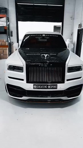 Luxury Onyx Concept Rolls Royce Cullinan Marquis Rain Experience