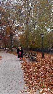 Brooklyn, I LOVE YOU 🖤🍁🍂💗 Coat: @selkie Purse/scarf: @etsy Trouser: @uniquevintage #brooklyn #vintagestyle #ootd #marilynmonroe | Brian Karpas