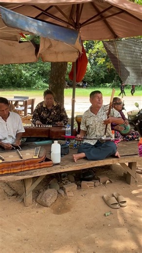 Cambodian traditional music