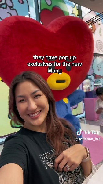 Free Balloons and Freebies in Korea - Line Friends Pop-up in Myeongdong