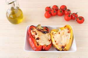 La ricetta dei peperoni ripieni light . In forno o friggitrice ad aria.Facile veloce