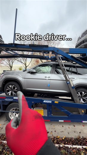 Rookie truck driver explains how car haulers operate when loading their trucks #truckdriver #bluecollar #semitruck #carhauler #peterbilt