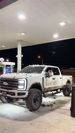 Custom F250 Build with 67 Powerstroke Engine