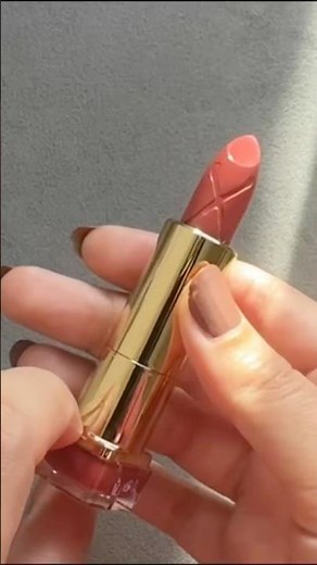 Max factor matte lipstick perfect for causal look!!#makeup #beauty #lipstick #makeuplook #shorts