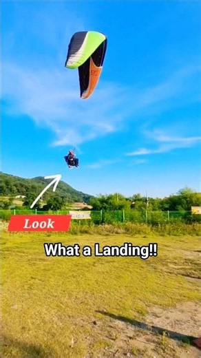 Beautiful Landing on a Tricky Spot by Roads #paragliding #패러글라이딩
