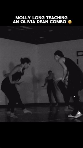 An icon #fypシ゚viral #project21 #dance #mollylong #viral | molly long dances